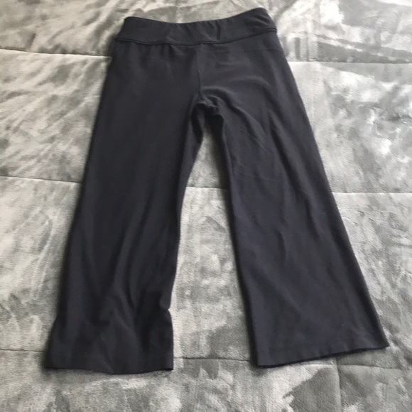 Nike FITory Nike Fit Black Work Out Capri Pants - Picture 6 of 6